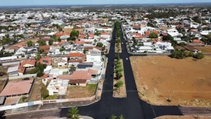 Mais de 180 mil m² de ruas e avenidas recebem recapeamento em Paraíso