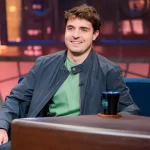 “Conquistando o meu próprio espaço”: João Augusto Liberato amplia trajetória na TV