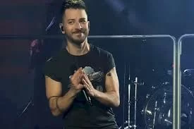 Entre música e política: fala de Junior Lima sobre anistia no The Town repercute com Nikolas Ferreira