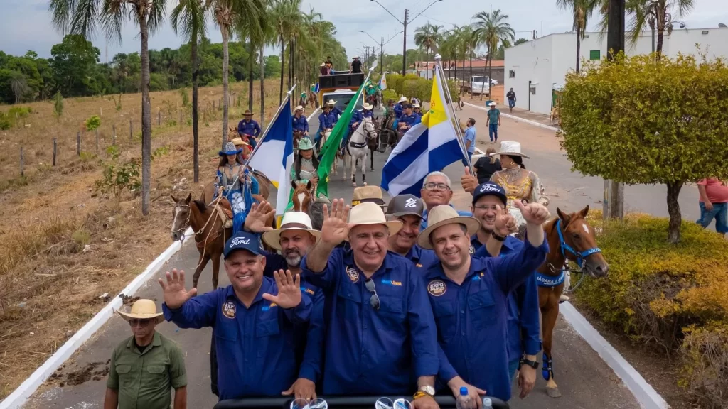 Cavalgada de Muricilândia celebra tradição cultural com a presença do governador Laurez Moreira