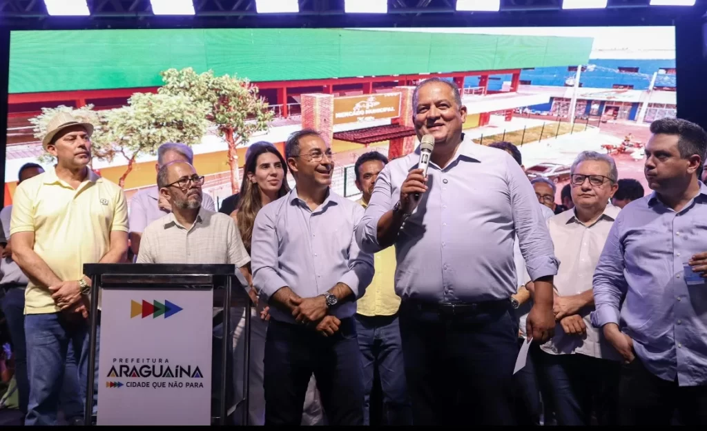 Senador Eduardo Gomes entrega novo Mercado de Araguaína com forte presença popular e anuncia mais investimentos