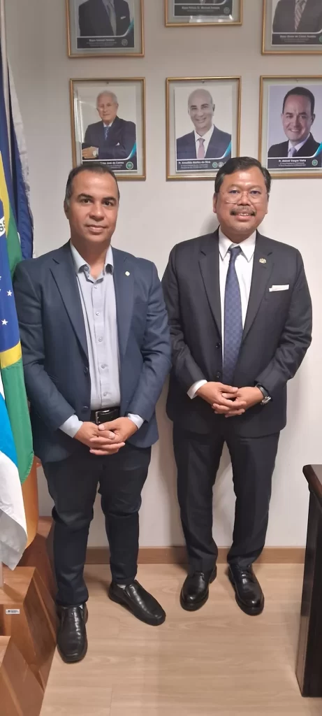 Deputado Filipe Martins recebe embaixador da Malásia e debate novos investimentos para o Tocantins