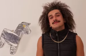 Cresp0 se inspira em Belchior e transforma vivências da periferia em poesia contemporânea