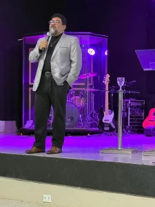 Entre fumaça e fé: Apóstolo Bueno Júnior fala sobre esperança em meio à seca e queimadas no Tocantins