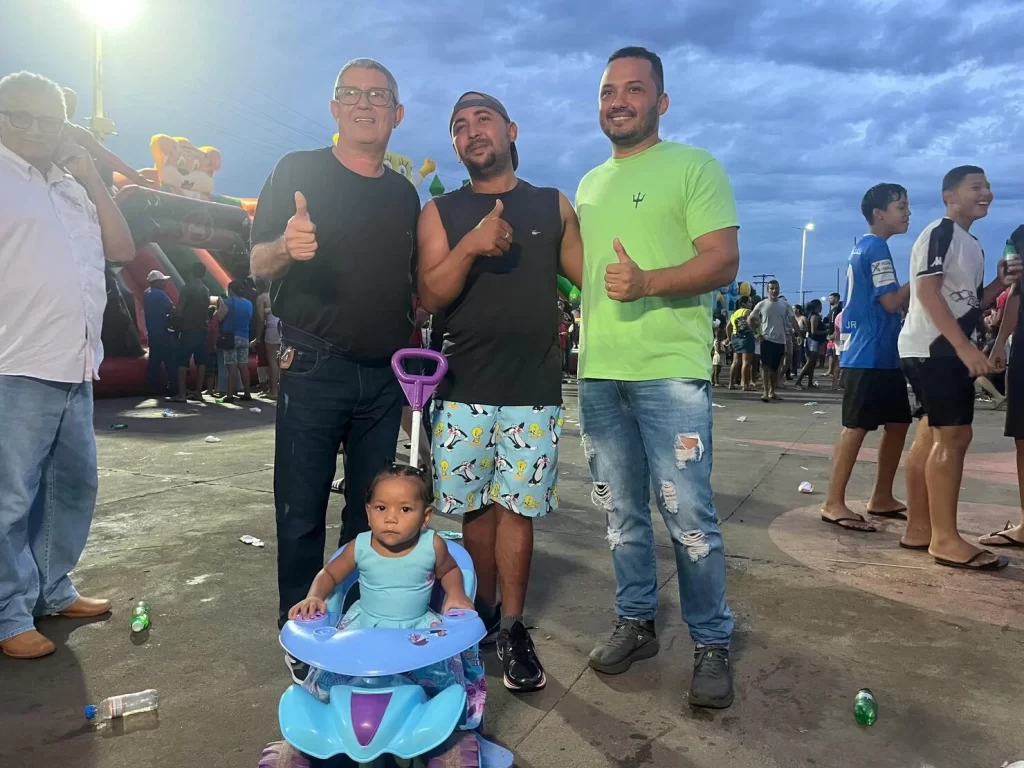 Presidente da Câmara de Cristalândia, Manoel Neto, participa da tradicional Festa das Crianças no Parque de Vaquejada