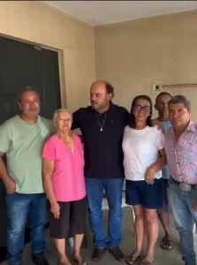 Ex-governador Sandoval Cardoso inicia peregrinação política pedindo bênção de pioneira colinense para sua pré-campanha a deputado federal