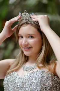 Sophia Ellen festeja seus 12 anos no País das Maravilhas de Alice