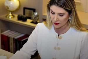 Células-Tronco Avançam como Tratamento Essencial no Pós-Transplante Capilar, Apontam Especialistas