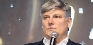 Apolo Síndicos Profissionais recebe Prêmio de Empresa Inovadora Brasil–EUA 2025 e lança sistema de franquias