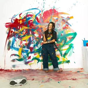 Carolina Andrade lança “Avesso”, parceria inédita com Toquinho