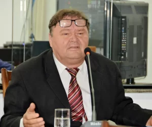 Ex-deputado José Bonifácio sofre acidente de carro na região norte do Tocantins e segue em observação