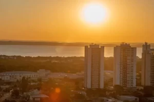 Tocantins terá calor intenso, temporais e rajadas de vento; vendaval em SP acende alerta — veja o que diz o INMET