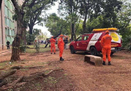 Curto-circuito provoca princípio de incêndio e evacuação no Bloco C da Esplanada dos Ministérios; técnico da CEB fica gravemente ferido