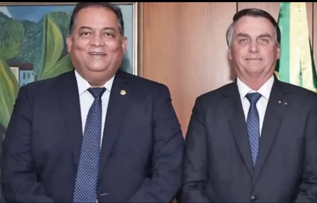 Vice-presidente do Senado, Eduardo Gomes afirma que prisão de Jair Bolsonaro é medida drástica e gera preocupação institucional