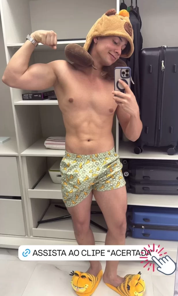 Provas de que Léo Foguete entrou na fase “monstro” e deixou a web em choque