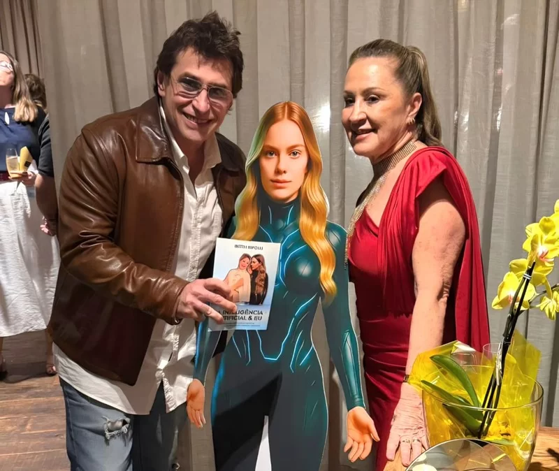 Psicólogo e escritor Alexander Bez prestigia o lançamento do livro “A Inteligência Artificial & Eu” em São Paulo