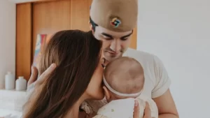 Natal íntimo de Luan Santana e Jade Magalhães reflete nova tendência entre famosos nas redes