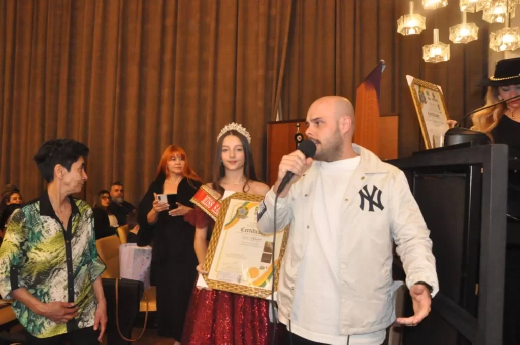 Premio Comunicacao e Destaque 33