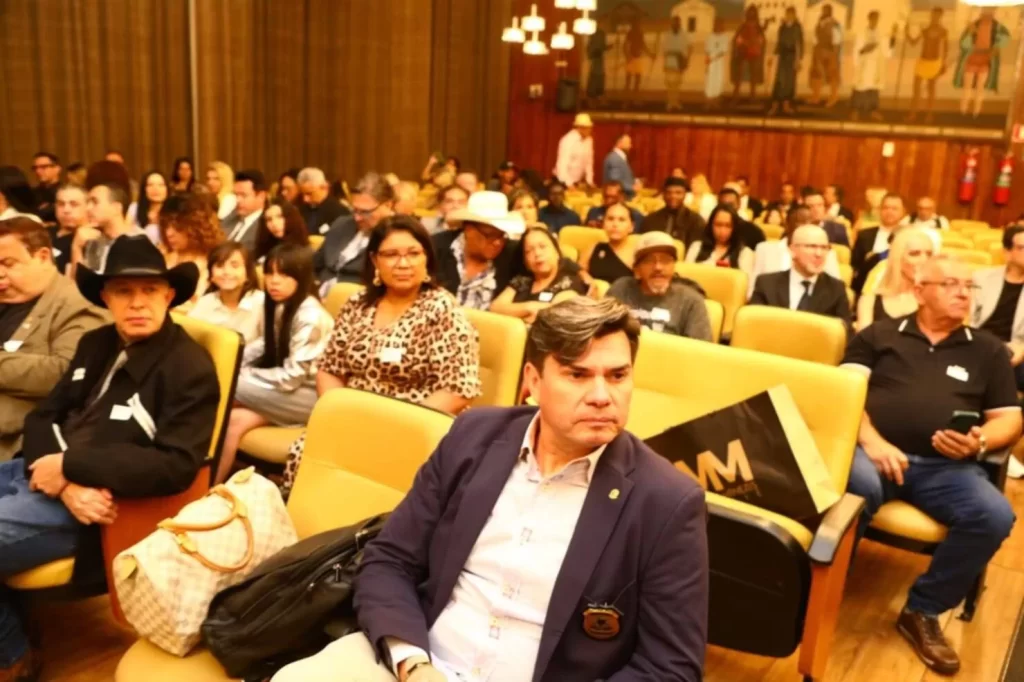 Premio Comunicacao e Destaque 75