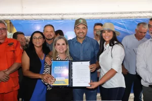 Primeira-dama Karynne Sotero celebra avanço da Rede Cuidar com lançamento do Cartão AlimenTO em Palmas