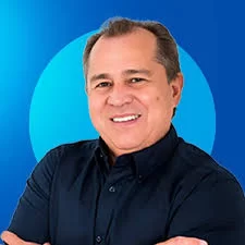 Prefeito Pedro Clésio parabeniza Wanderlei Barbosa e destaca união institucional após recondução ao Governo do Tocantins