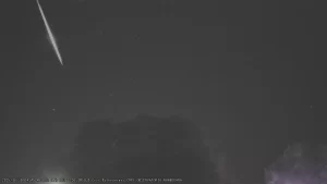 Dezembro terá supermês astronômico no Brasil: Dia Nacional da Astronomia, Lua, Júpiter, Saturno e pico da chuva de meteoros Geminídeas, alerta especialista