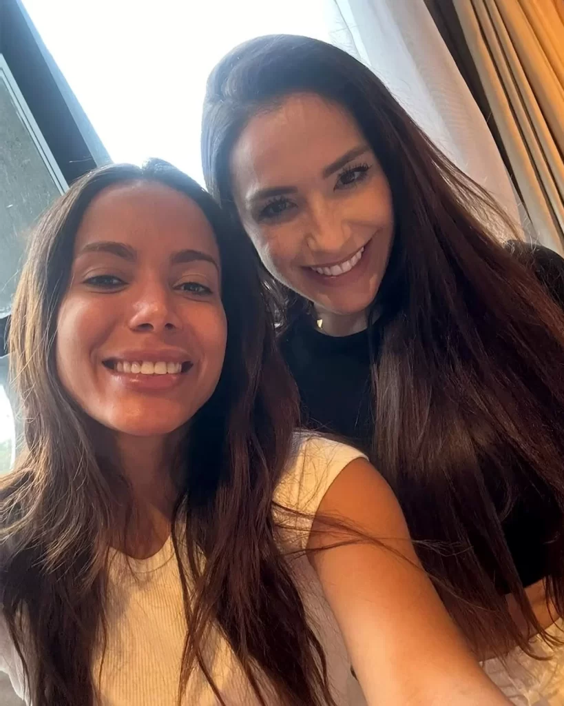 Thais Galassi lança livro sobre Kundalini com prefácio de Anitta em São Paulo