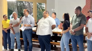 “Quero representar o Tocantins em Brasília com trabalho e presença”: Sandoval Cardoso recebe apoio do prefeito e de vereadores de Itapiratins