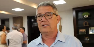 Big Jow domina discurso em evento e faz desabafo sobre “dias escuros” vividos pelo Tocantins