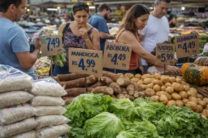 Preço da comida não dá trégua e afeta o orçamento semanal