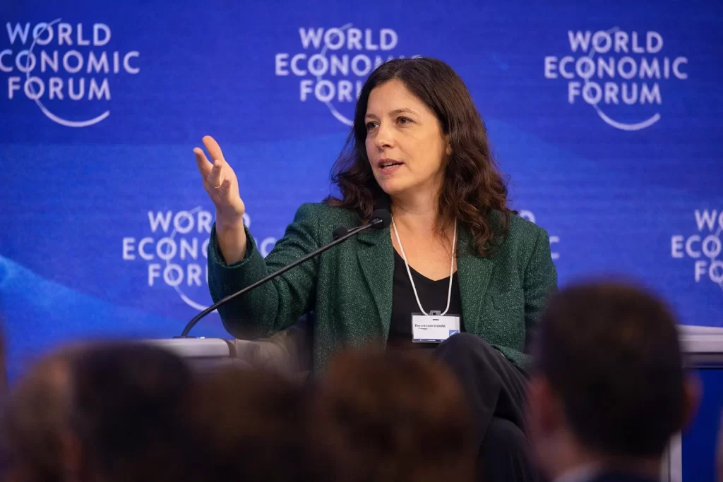 “Interoperabilidade não é detalhe técnico, é capacidade de entrega”, diz Esther Dweck em Davos