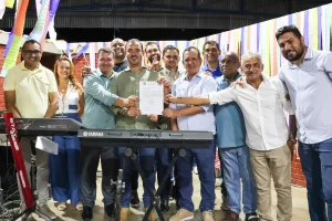 Vicentinho Júnior garante R$ 350 mil para asfalto em Pium e destaca compromisso permanente com o município