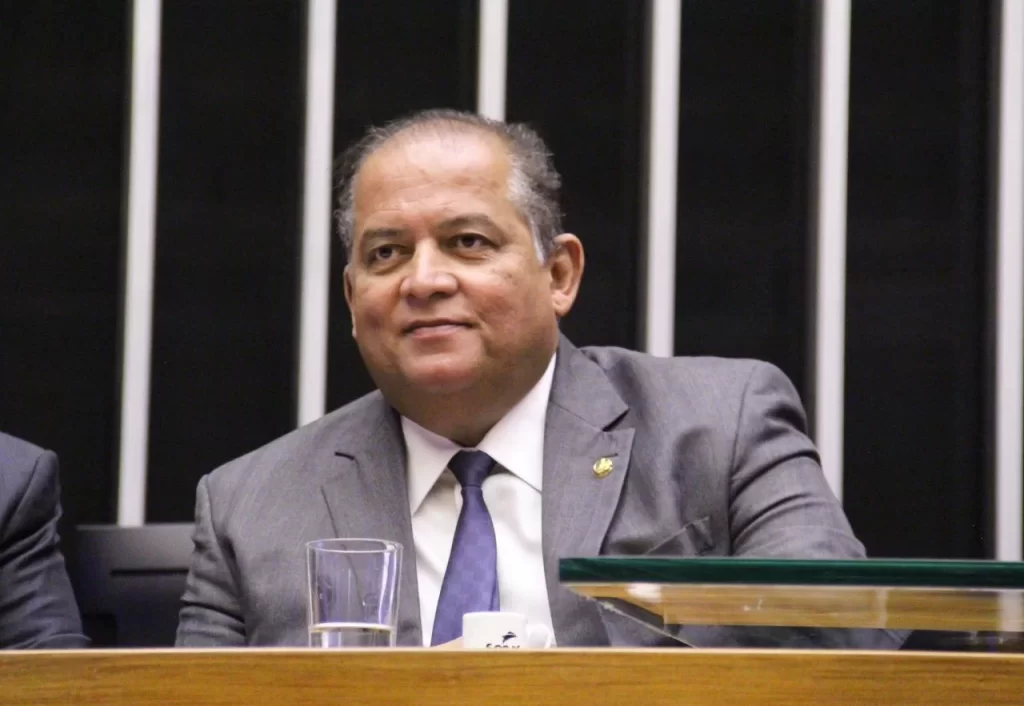 “Investir em segurança e saúde é garantir resultado concreto para a população”, afirma Eduardo Gomes ao anunciar mais de R$ 80 milhões no Tocantins