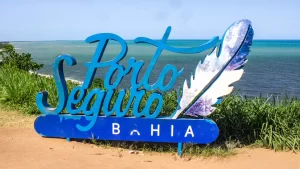 Por que Porto Seguro virou refúgio dos turistas: custos, preços e como viajar