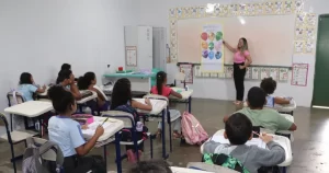 Prefeitura de Porto Nacional paga servidores nesta sexta-feira (30) e atualiza piso salarial do magistério