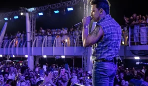 De Cybertruck ao palco: Zezé Di Camargo abre segunda edição do “Navio do Zezé” com shows de Wanessa, Jota Quest e Limão com Mel