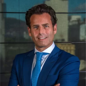 Filho do ministro Luiz Fux teve dados fiscais acessados sem autorização e amplia investigação sobre uso indevido de informações na Receita