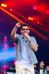 Jonas Esticado encerra maratona de 10 shows no Carnaval