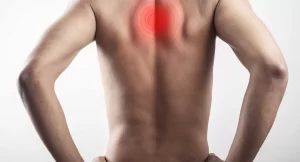 Dor na escápula: o que pode ser e como aliviar segundo especialistas