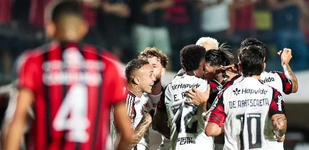 Flamengo supera o Vitória em duelo eletrizante no Barradão e reacende disputa pelas primeiras posições do Brasileirão