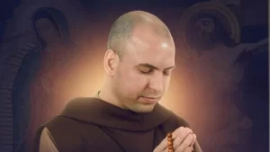 Frei Gilson lidera audiência nas redes e consolida presença digital entre católicos e público gospel