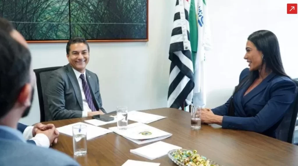 Gracyanne Barbosa se filia ao Republicanos e mira vaga na Câmara dos Deputados: projeto para deputada federal movimenta cenário político de 2026