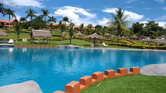 Resorts fantásticos em Goiás: destinos completos para aproveitar com a família 4 hotel thermas bonsucesso