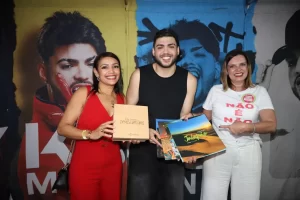 “Não existe festa onde a mulher não se sente segura”, afirma Claudia Lelis no Carnapraça 2026; Kadu Martins reforça apoio ao ‘Não é Não’ em Palmas