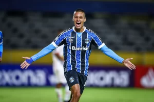 Palmeiras lidera o Brasileirão 2026 e amplia vantagem técnica sobre rivais; veja análise completa da disputa