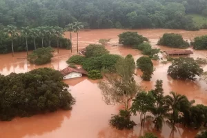 Tragédia das chuvas em Minas Gerais deixa cidades em alerta e mobiliza resgate