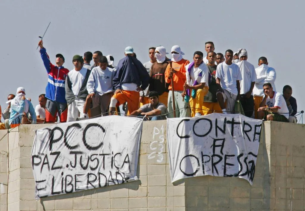 Megaoperação expõe elo entre Comando Vermelho, PCC e política no Rio e acende alerta sobre avanço do crime organizado