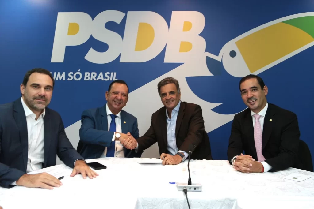 A convite de Vicentinho Júnior, Toinho Andrade se filia ao PSDB