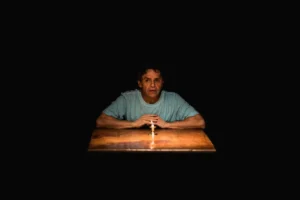 Meu Nome: Mamãe” chega ao Teatro Cine Barretos com reflexão sobre Alzheimer