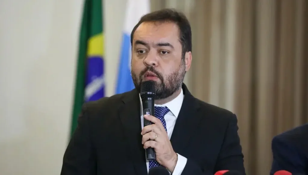 Entenda por que Cláudio Castro deixou o governo do Rio antes do julgamento no TSE e quem assume o comando do estado